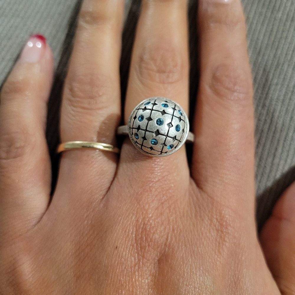 Silver and Blue Ring - Picture 3 of 5
